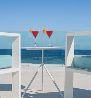 Hotel Lava Beach